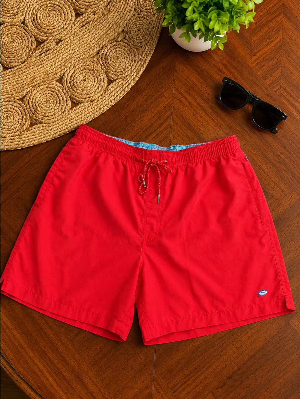 Southern Tide “The Skipjack” Men’s Swim Trunks sz XL Bright Red Coral Fish Liner